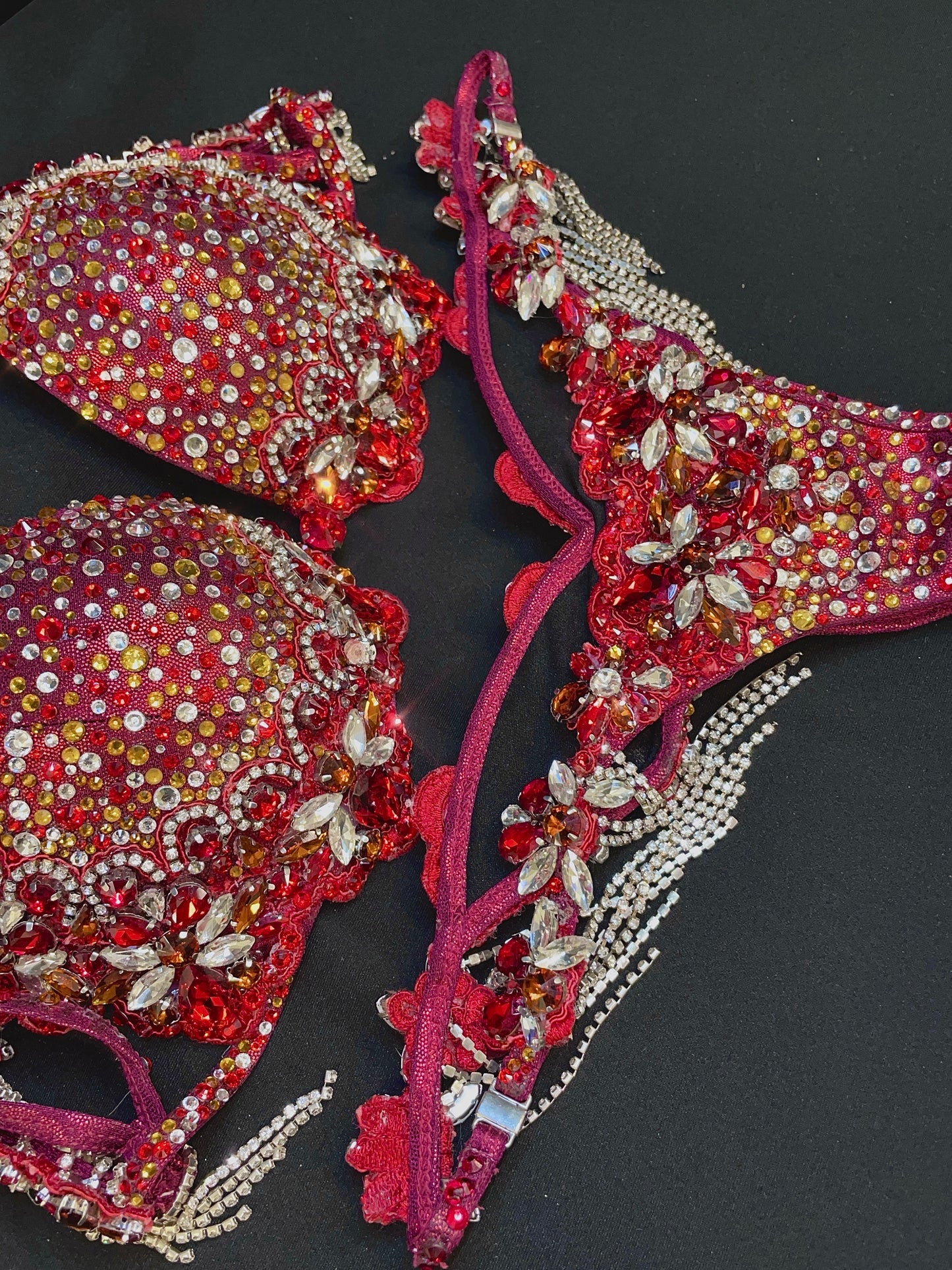 DIVA Magenta suit MIX of stones (TN016)