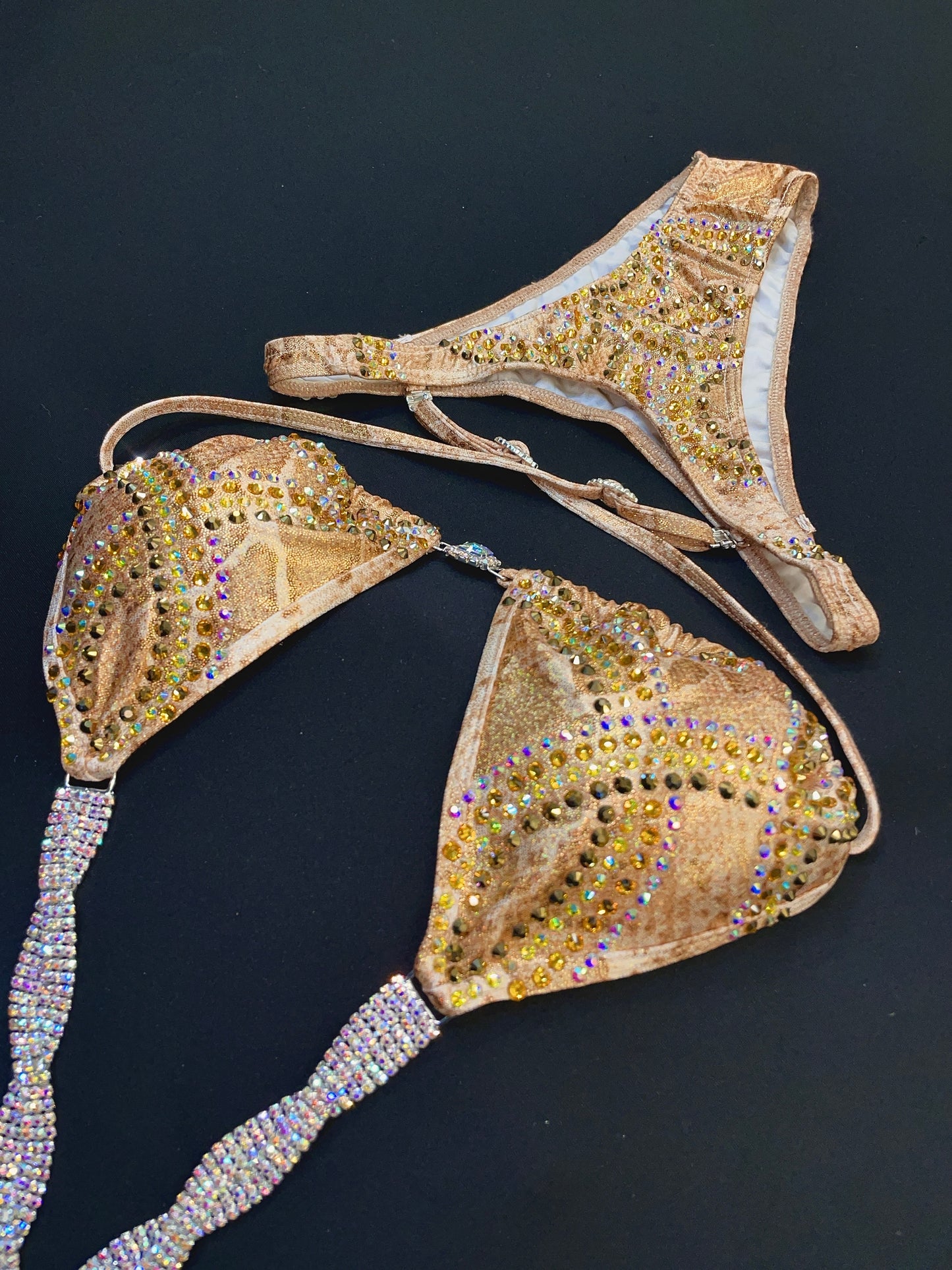 Metalic Snakeskin Figure Suit (TN444)