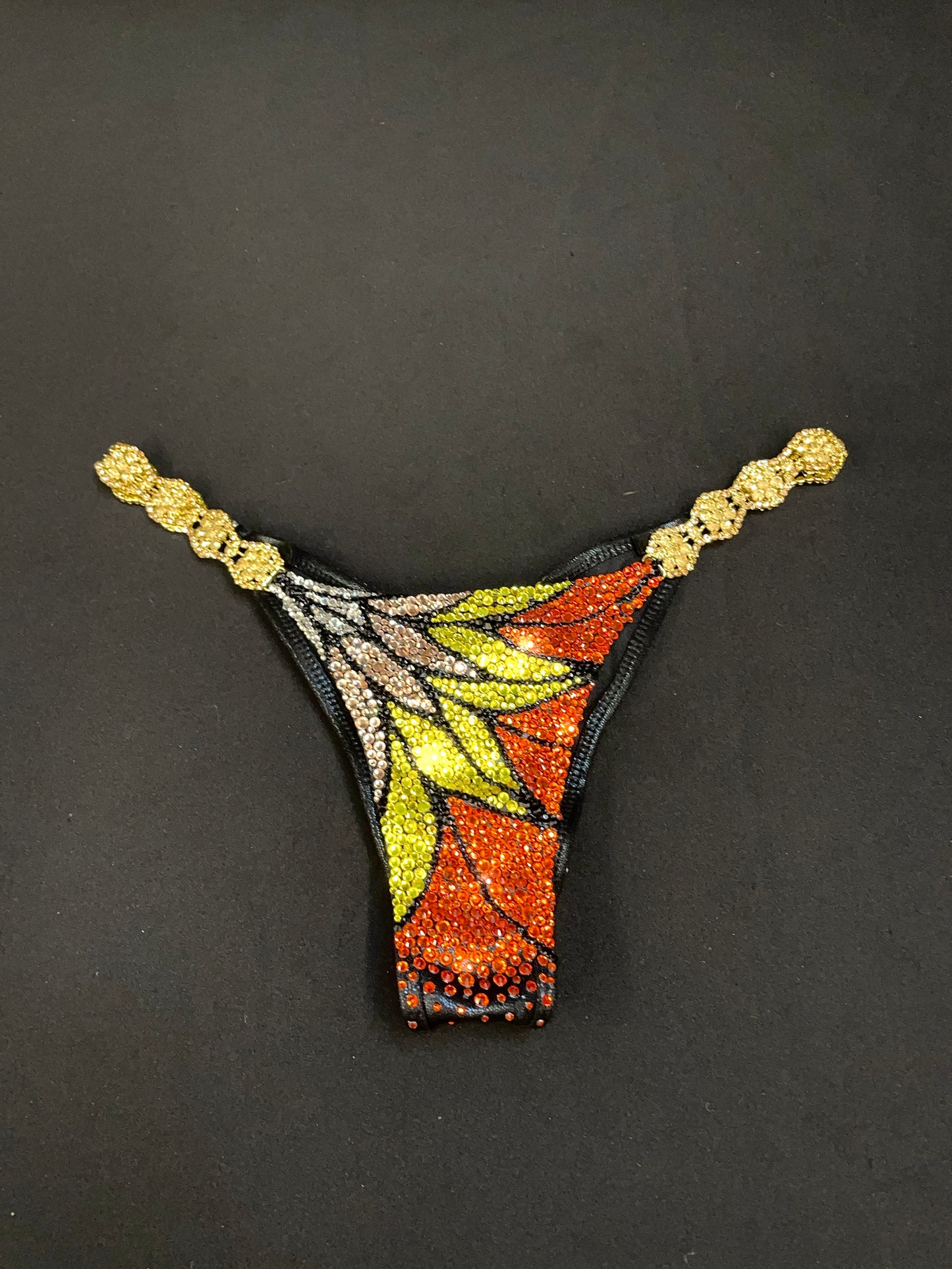 Black Bikini MIX of stones (TN282)