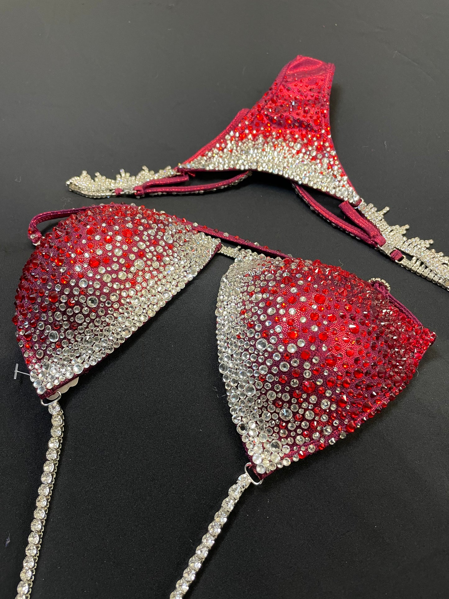 Ruby Red Ombré Clear Crystal (TN499)