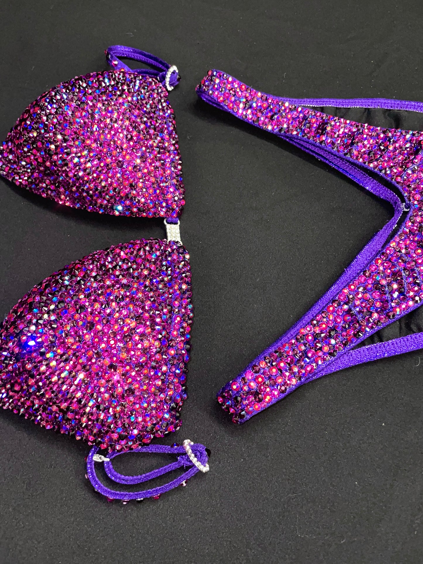 Mulberry purple/pink bikini MIX of stones (TN681)