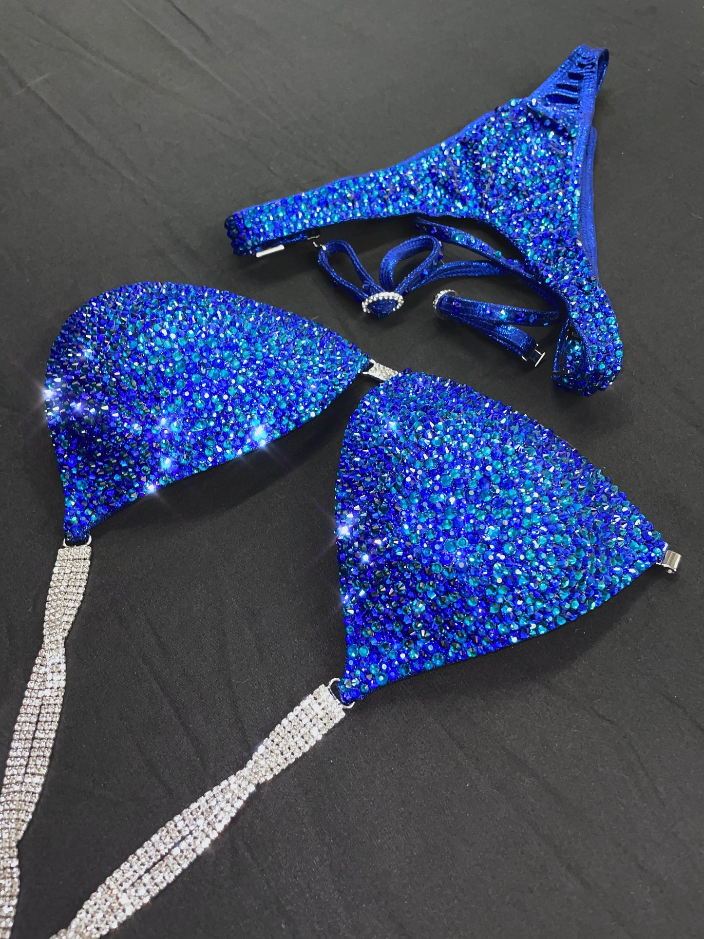 Blue sapphire figure suit (TN677)