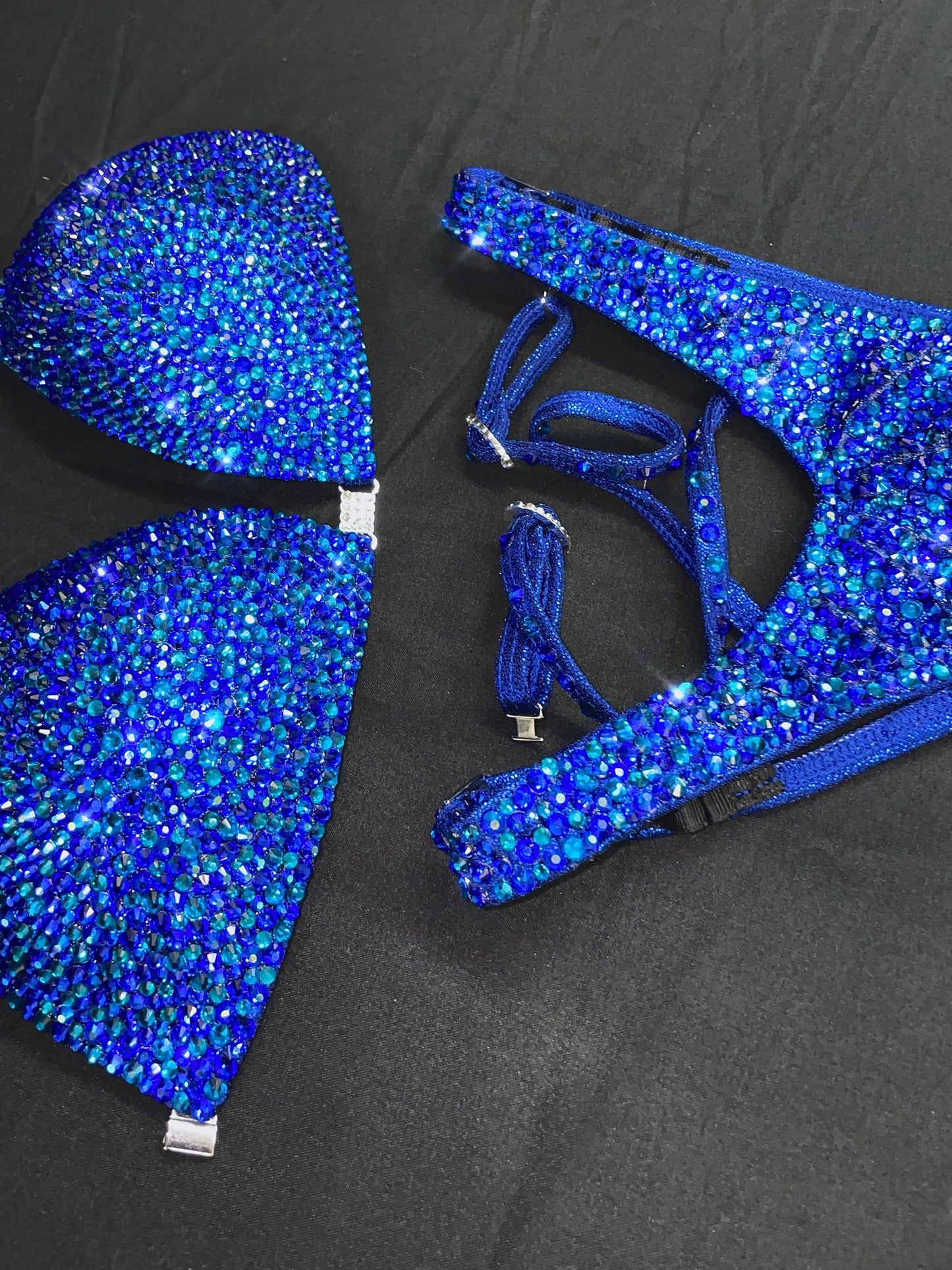 Blue sapphire figure suit (TN677)