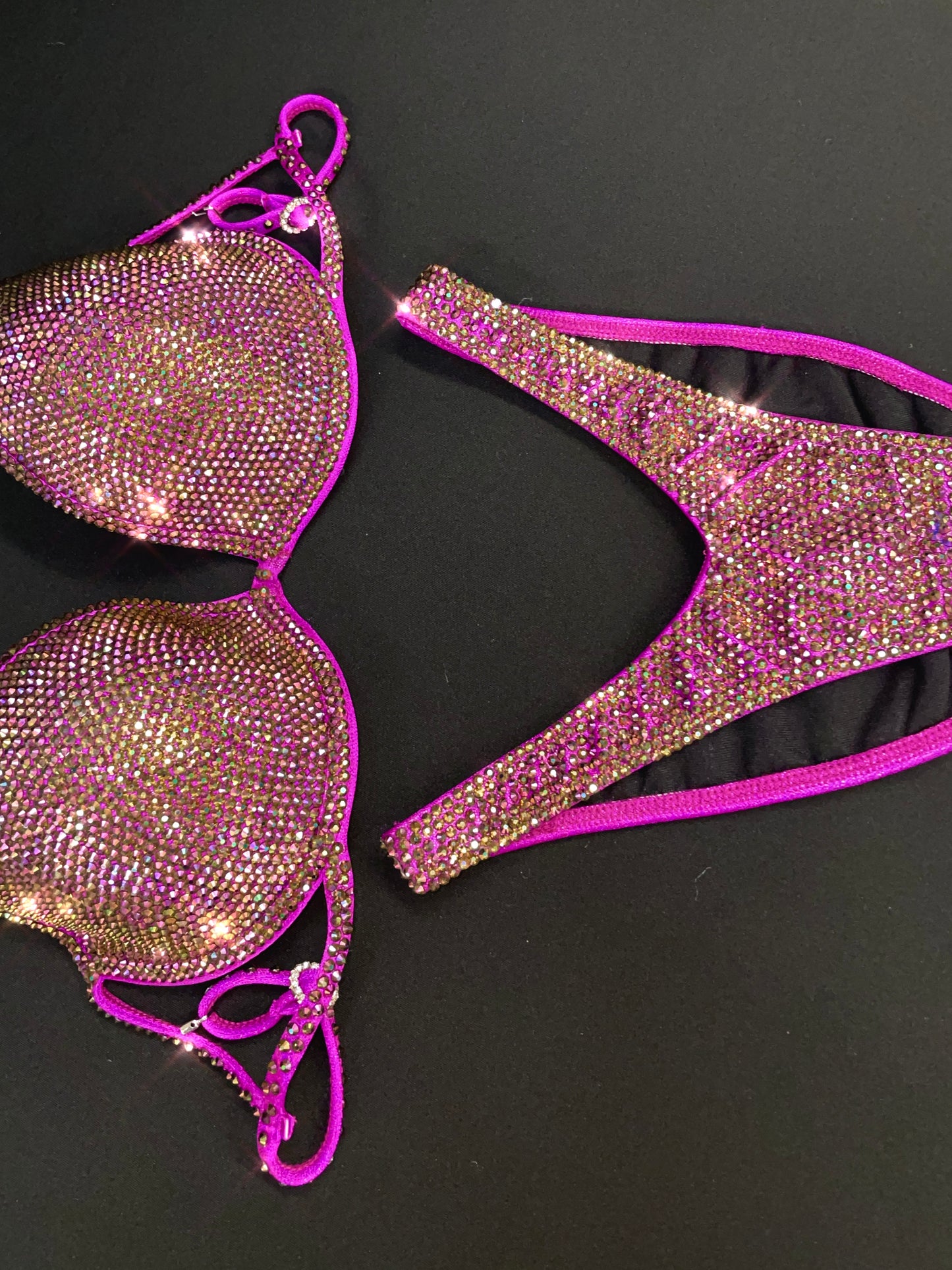 Magenta Wellness suit w/ underwire Top (TN672)