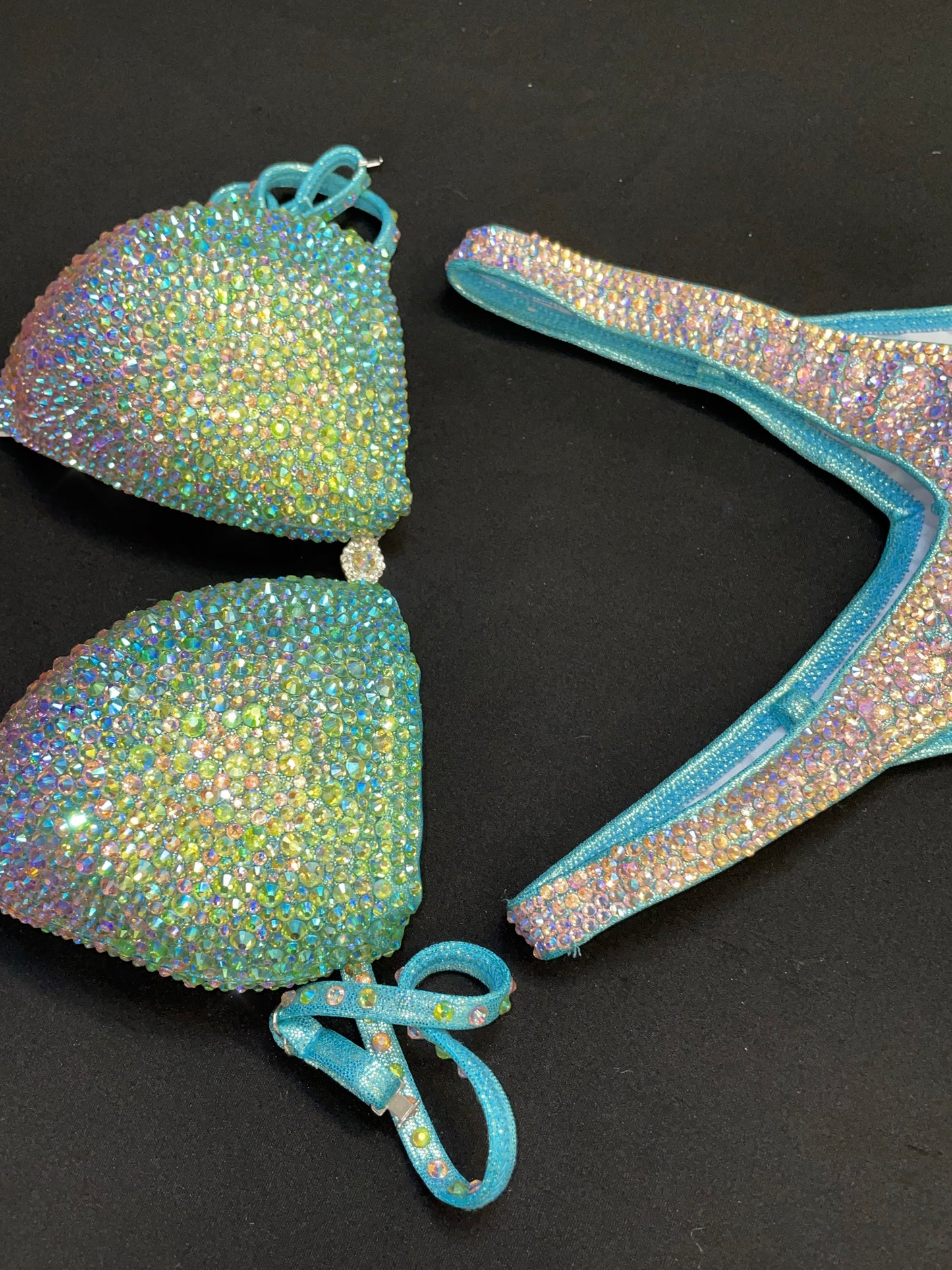 Mint green figure suit MIX of stones (TN428)