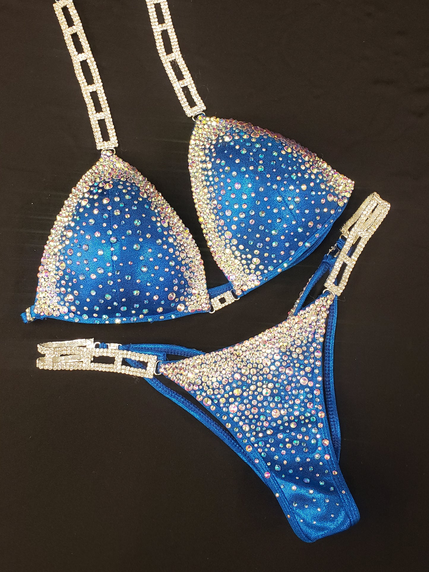 Royal Blue in a Cascade design (TN459)