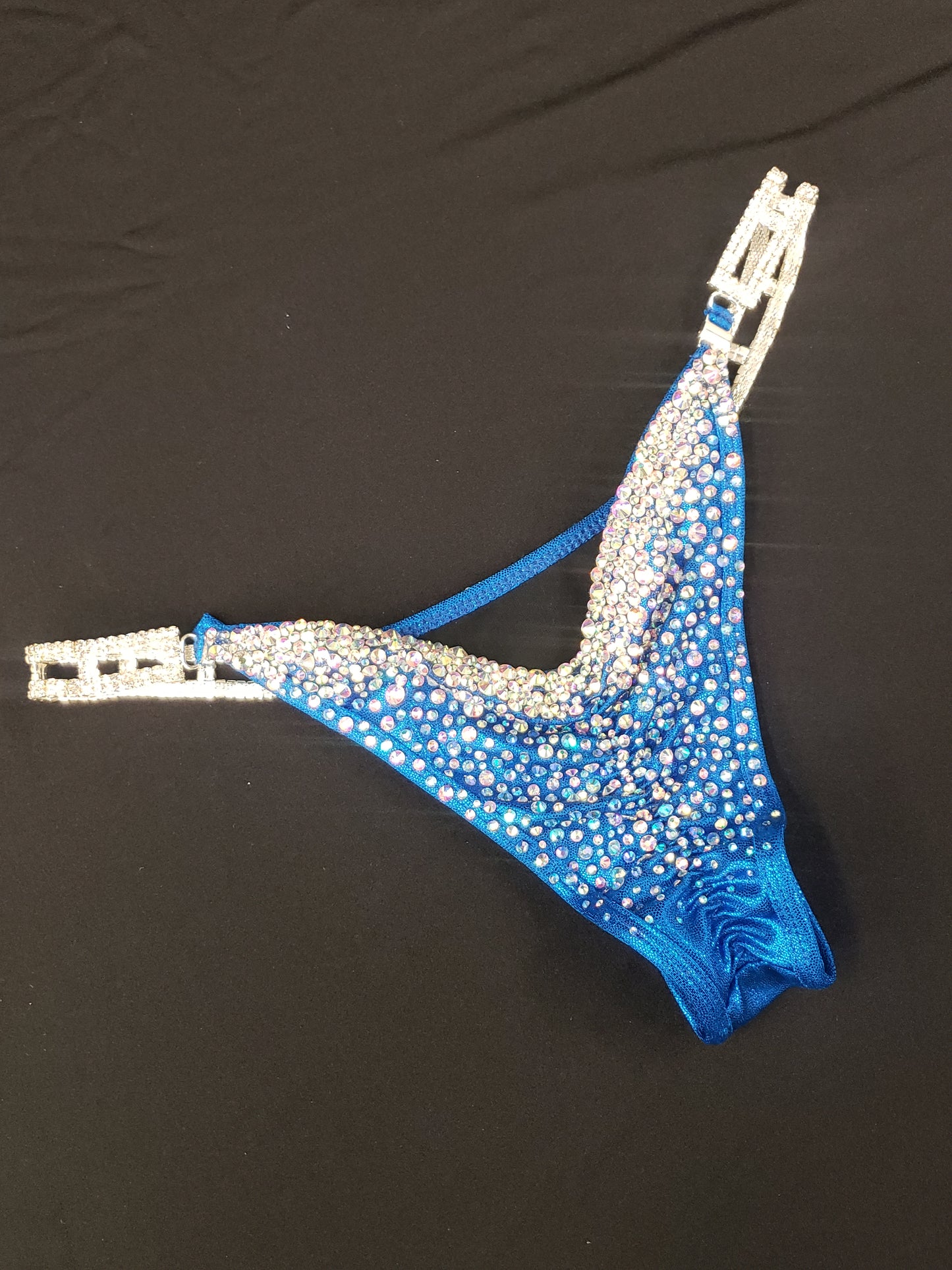 Royal Blue in a Cascade design (TN459)