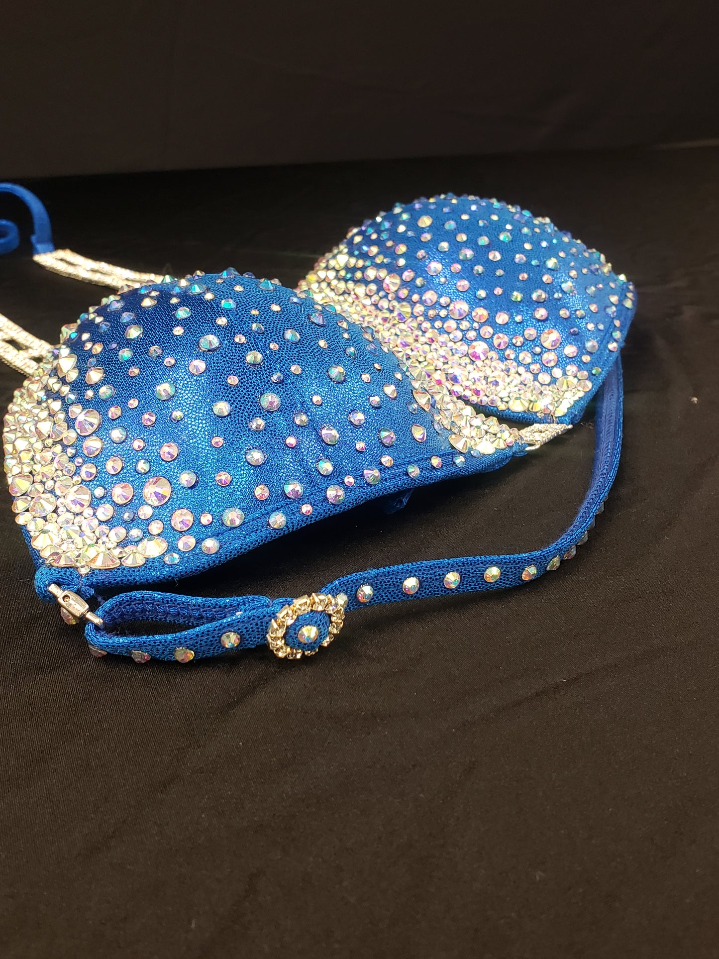 Royal Blue in a Cascade design (TN459)