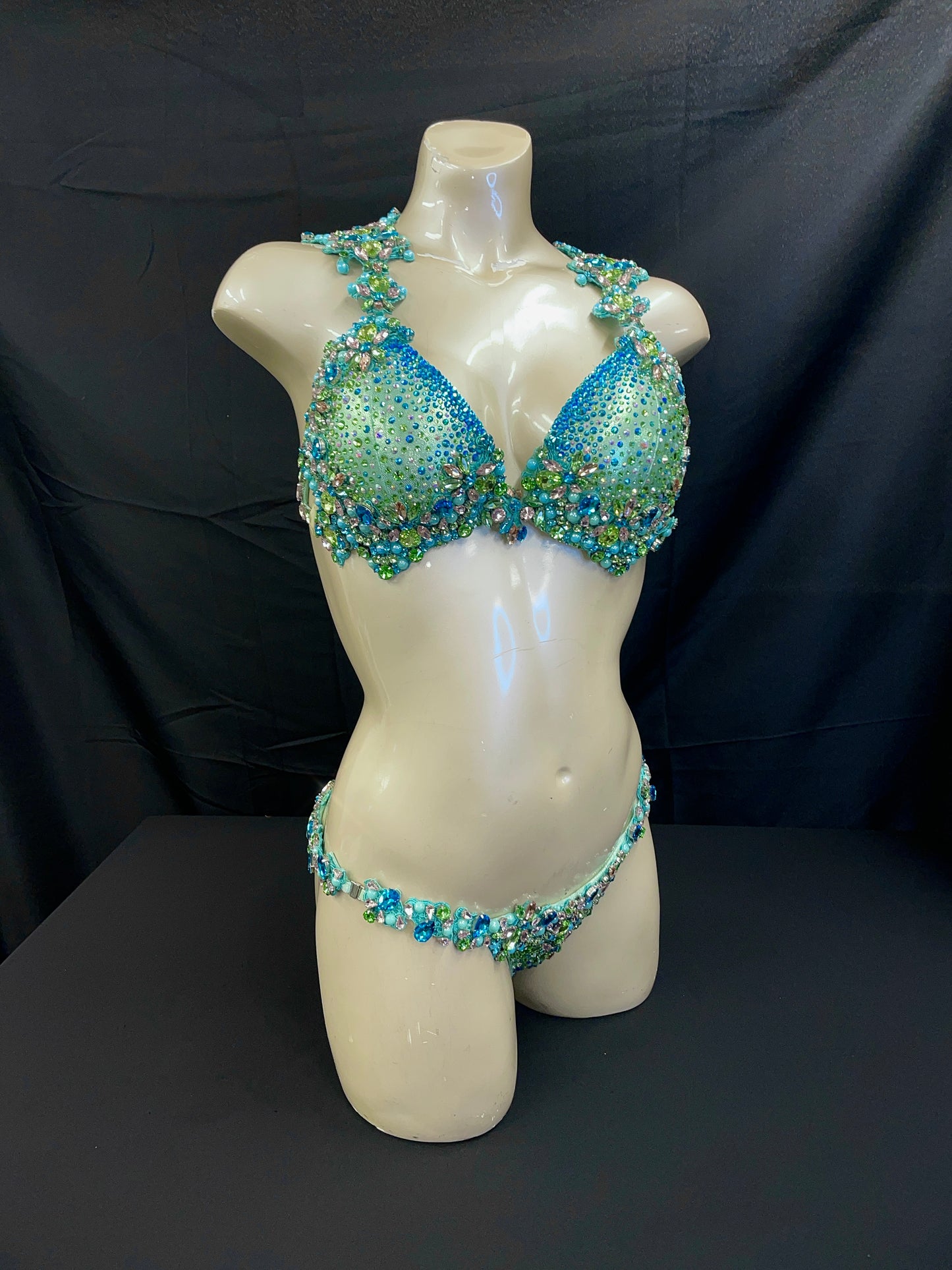 DIVA/WBFF Turquoise Suit (TN444)