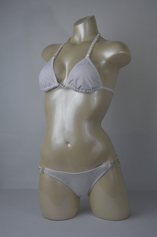 Hot White Posing Suit